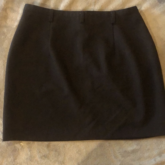 Black Mini Skirt - Picture 1 of 3